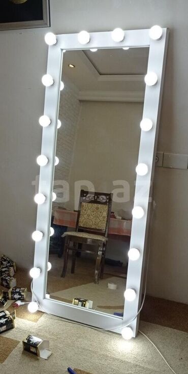 qaradag rayonunun lokbatan qesebesinde kiraye el: Güzgü Table mirror, Düzbucaqlı, Makiyaj üçün, Arxa işıqlı