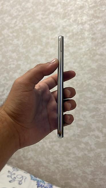 naxçıvan telefon: Xiaomi rəng - Qara, 
 İki sim kartlı — 3