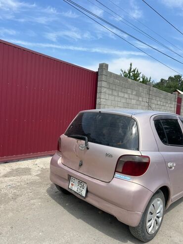 гибрид машина купить: Toyota Vitz: 2001 г., Хетчбек