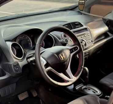 Honda: Honda Fit: 2010 г., 1.5 л, Автомат, Бензин, Хэтчбэк — 5