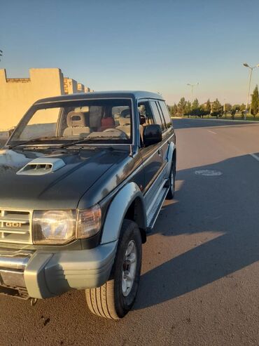 puntlu maşın: Mitsubishi Pajero: 2.8 l | 1994 il 400000 km Universal