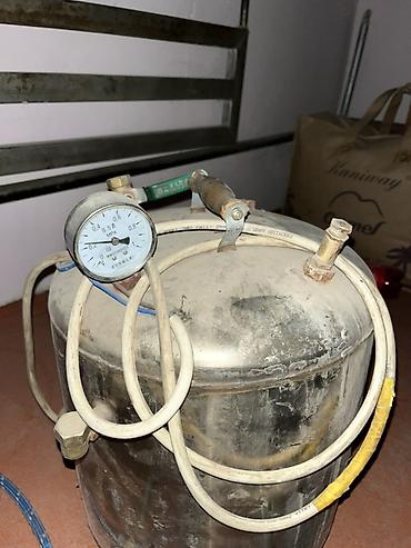 Парогенераторы, гладильное оборудование: Российский швейный петля машина сатылат 10000 сомго утюг подарок — 9