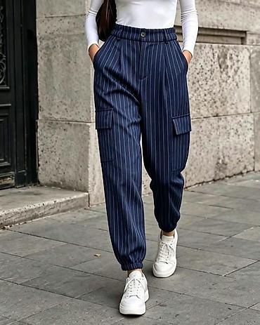 dzeparke pantalone zenske: Ženske pantalone sa prugama – cargo jogger kroj Pantalone: 2200 — 3