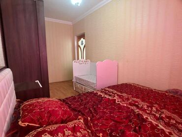 Uzunmüddətli kirayə mənzillər: Sabunçu rayonu,Razin,74 saylı məktəbin yanında,2 mərtəbə binanın,2-ci — 3