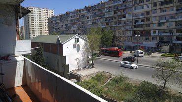 Köhnə tikili: Bakı, 4 otaqlı, Köhnə tikili, 85 kv. m — 2