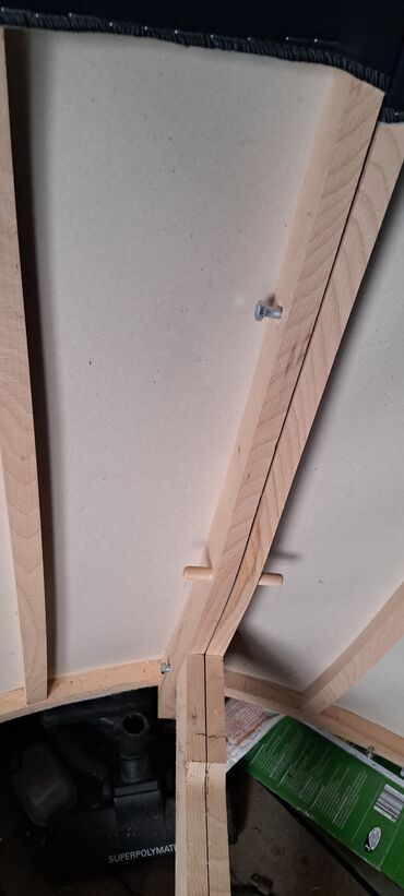 Ugaone garniture: Ugaona garnitura – tamno siva, tapacirana tkaninom, sa naslonima i — 4