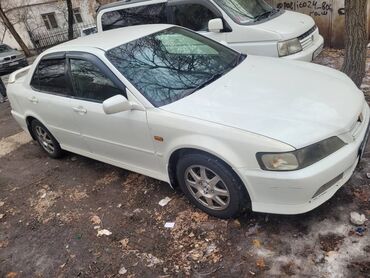 трактор 40 т: Honda Accord: 1999 г., 1.8 л, Типтроник, Бензин, Седан