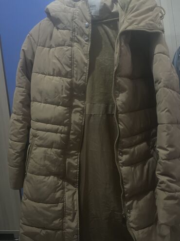 Пуховики и зимние куртки: Пуховик, Длинная модель, С поясом, С мехом, С капюшоном, S (EU 36)