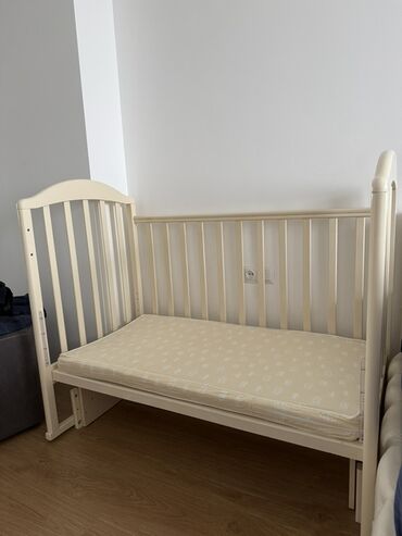 cybex автолюлька: Детская кроватка-манеж (цвет айвори/молочный). Одна боковина