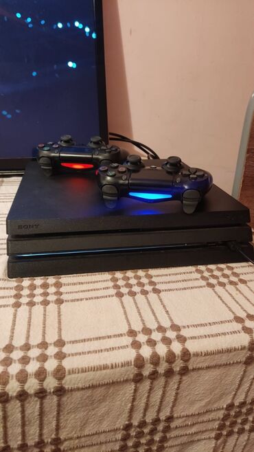 pleşteşin: PlayStation 4 Pro Satılır ✔ Model: PlayStation 4 Pro ✔ Vəziyyəti: Əla