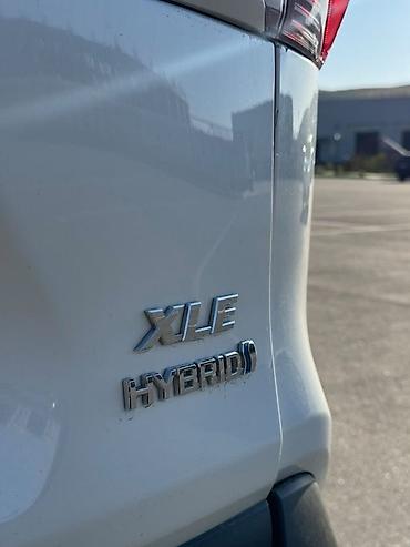 avalon 2017: Toyota RAV4: 2021 г., 2.5 л, Автомат, Гибрид, Кроссовер — 10