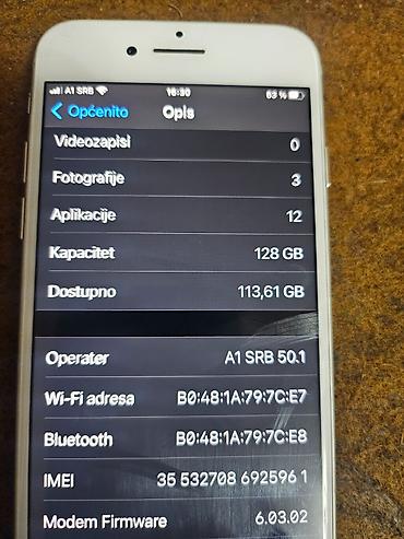 Apple iPhone: Apple iPhone 7, srebrni jako dobro ocuvan kao nov128 gbmemorija- 73% — 6