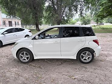 ист 2004: Toyota Ist: 2003 г., 1.3 л, Автомат, Бензин, Хэтчбэк — 2