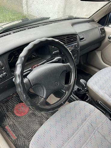 smart open: Volkswagen Golf: 1993 г., 1.6 л, Механика, Бензин, Хэтчбэк — 2