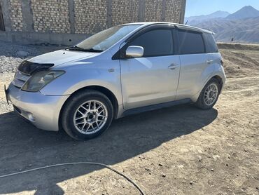 авто машина автомат: Toyota ist: 2004 г., 1.5 л, Автомат, Бензин, Хетчбек