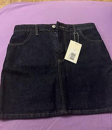 Qısa cins ətək - Parça: qalın denim (tünd mavi/indigo), kontrast bej