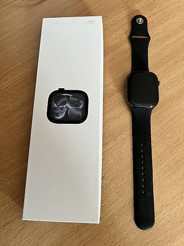 эпел воч: Apple Watch Series 11 сенсорным экраном и силиконовым ремешком — 1
