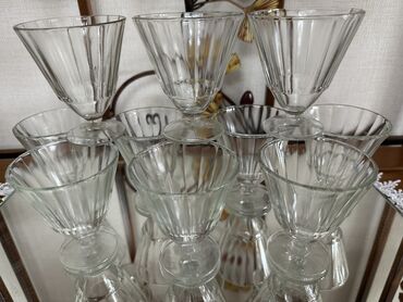 стол стеклянный круглый: Рюмки лафитники ГХЗ СССР (цена 11 копеек)