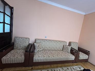 Qonaq otağı üçün 3-lü yumşaq mebel dəsti - Tərkib: 1 ədəd iri divan +