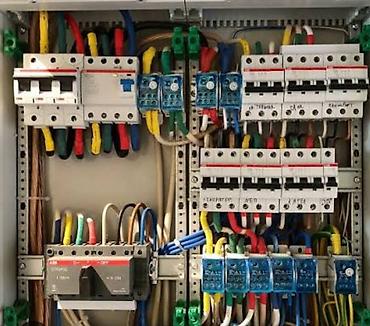 Электрики: Электромонтаж и мелкий ремонт в квартире/доме Профессиональные — 10