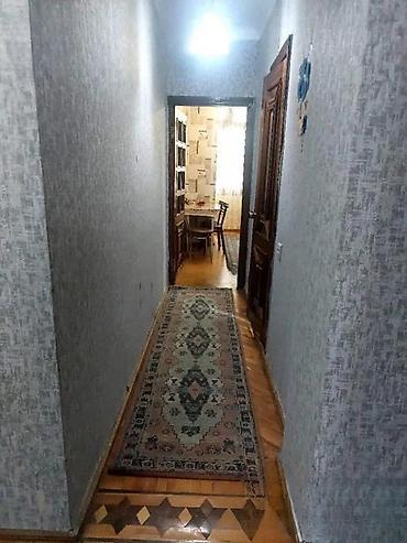 merdekanda ucuz kiraye evler gunluk: Bakı, Yasamal, 4 otaqlı, Köhnə tikili, m. İnşaatçılar, 100 kv. m — 7