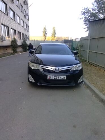 малометражки машины купить: Toyota Camry: 2014 г., Автомат, Гибрид, Седан