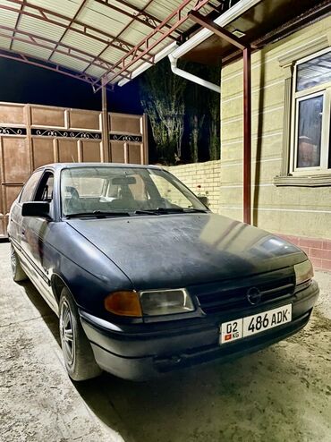 запчасти опель фронтера а: Opel Astra: 1992 г., 1.6 л, Механика, Бензин, Седан