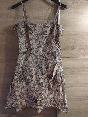 leprsave letnje haljine prodaja: M (EU 38), bоја - Bež, Drugi stil, Na bretele