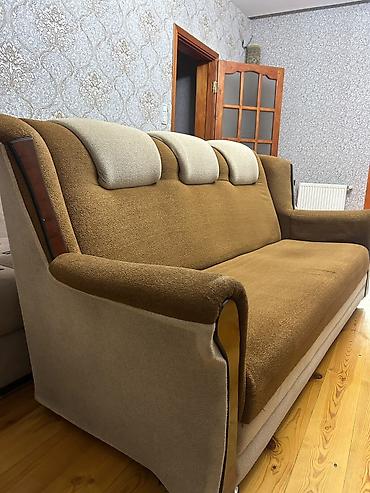 heyet ucun divan: Mebel növü: 3 nəfərlik divan ölçüsü 2metr - Rəng: isti qəhvəyi/bej — 2