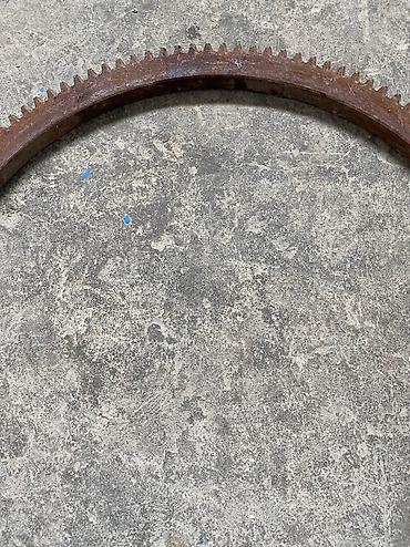 tikinti matriyalari: Maxovik 129 diş diametr 38,5 sm 
Whtsp var — 4