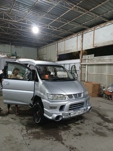 авто на рассрочка: Mitsubishi Delica: 2005 г., 3 л, Автомат, Бензин, Внедорожник