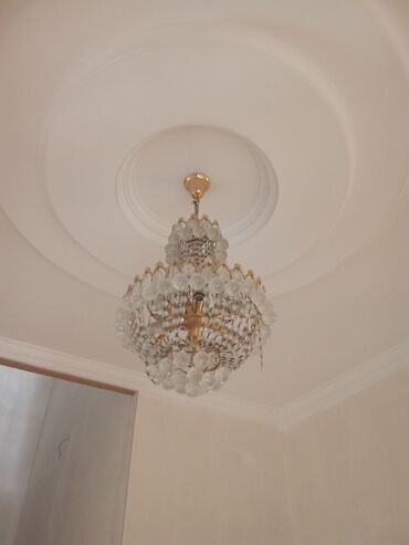 Pərdə və jalüzlər: Çılçıraq, 10 və daha çox lampa, Xrustal
