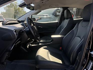 108: Toyota Prius: 2021 г., Автомат, Гибрид — 3