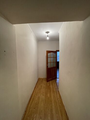 продаю дом комунарова: 1 бөлмө, 37 кв. м, Жеке план, 5 кабат