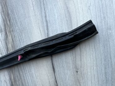 Двери и комплектующие: Уплотнитель двери Задняя левая Lexus, Б/у, Оригинал — 11