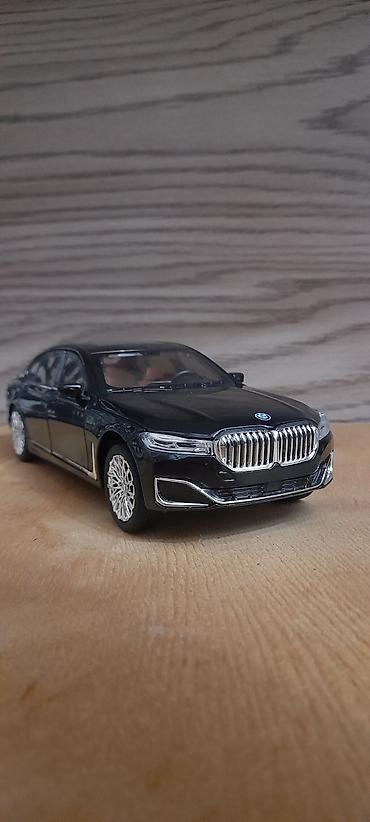 Bmw 1:24 Ölçü səsli işıqlı 760li Modeli Hər yeri açılır