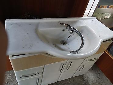 hamam şkaf: Hamam üçün lavabo və dolab dəsti - Üst hissə: geniş səthli, inteqrə — 1