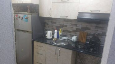 Köhnə tikili: Satılır: Tam mebelli 2 otaqlı mənzil interyeri - Yataq otağı: Böyük — 7