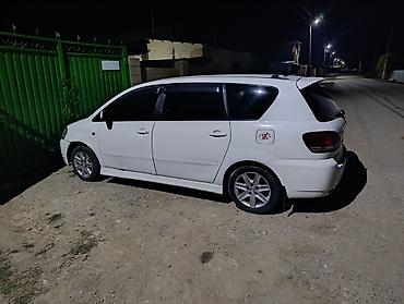 Toyota Ipsum: 2002 г., 2.4 л, Автомат, Бензин, Минивэн — 1