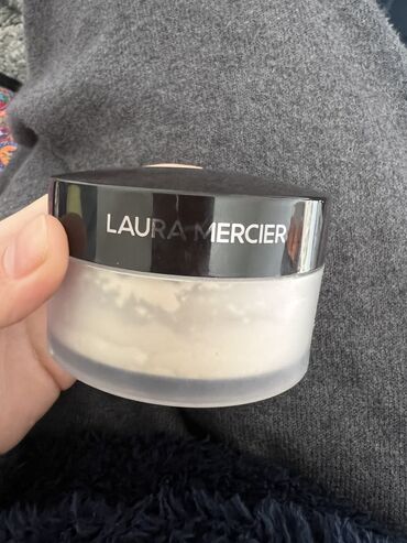 косметика за все: Полупрозрачная пудра от Laura mercier ( самый светлый) пару разочек