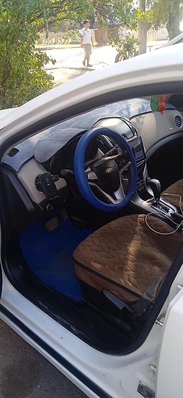 салон машины: Chevrolet Cruze: 2013 г., Автомат, Седан — 1