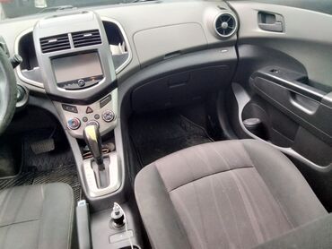 hyundai servis sumqayit: Chevrolet Aveo: 1.4 l | 2013 il 177000 km Hetçbek