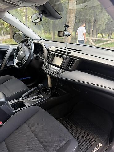 женщин: Toyota RAV4: 2018 г., Автомат, Бензин, Кроссовер — 7