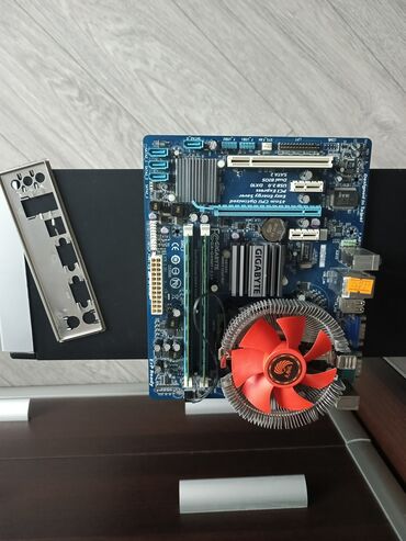 Жёсткие диски (HDD): Gigabyte ga-g41mt-s20 xeon x3330 ram 8gb