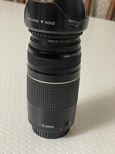 Телеобъектив Canon EF 75–300mm f/4–5.6 с блендой. - Байонет Canon EF