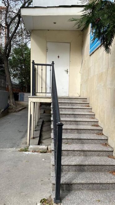 Uzunmüddətli kirayə mənzillər: Durujba Kinoteatırının yanında 5 mərtəbəli binanın 1-ci mərtbəsi 3 -da lalafo.az — 9 Uzunmüddətli kirayə mənzillər: Durujba Kinoteatırının yanında 5 mərtəbəli binanın 1-ci mərtbəsi 3 — 9