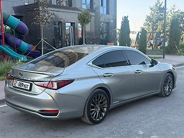 крышка багажника легаси: Lexus ES: 2019 г., 2.5 л, Вариатор, Гибрид, Седан — 4
