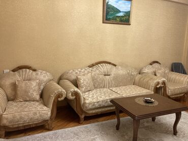 Klassik divan, Divan, Bazasız