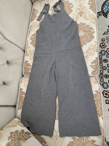 самые красивые кардиганы: Серые вязаные комбинезон-брюки ZARA KNIT. - Бренд: ZARA KNIT -