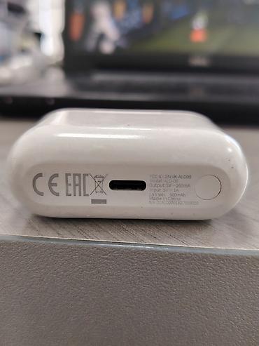 samsung level u: Tam simsiz qulaqlıq və şarj qabı • Rəng: Ağ • Bağlantı: Bluetooth — 2